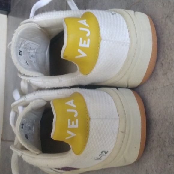 VEJA SHOES - Picture 6 of 12